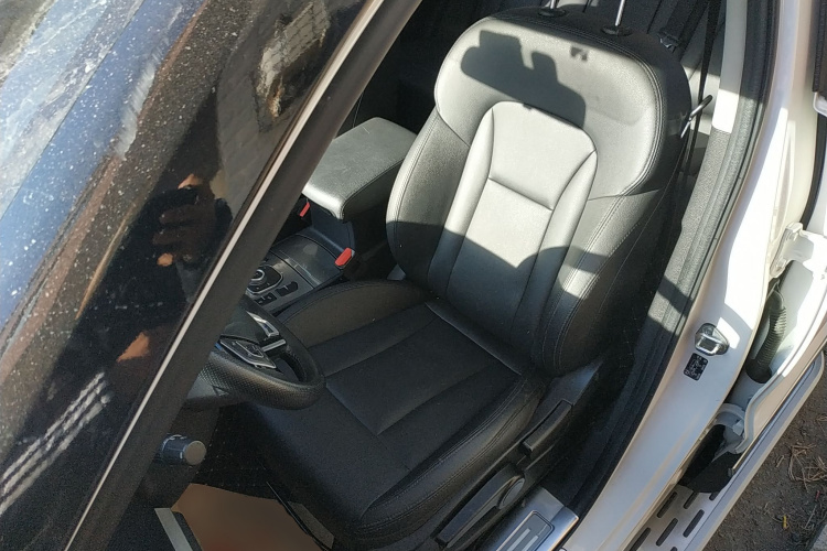 哈弗H6 Coupe 2016款 蓝标 1.5T 手动两驱都市型中控内饰19