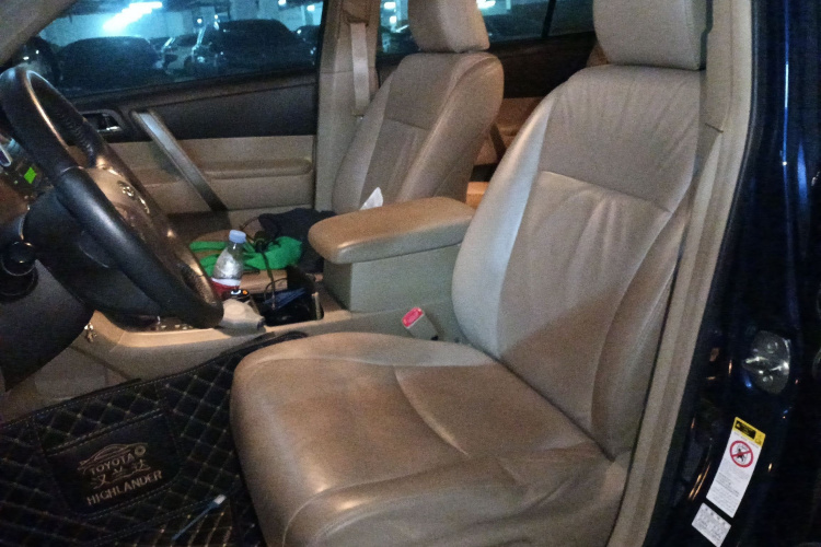 丰田 汉兰达 2009款 2.7L 两驱7座豪华版局部细节19