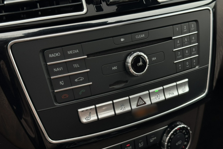 奔驰GLE 2015款 GLE 400 4MATIC中控内饰7003