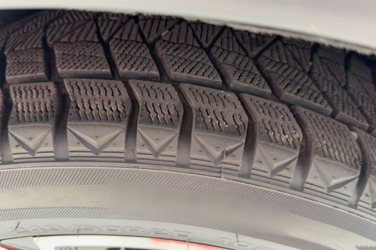 比亚迪 唐新能源 2021款 DM-i 112KM 尊荣型局部细节9007