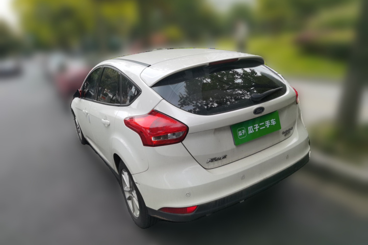 福特 福克斯 2015款 两厢 EcoBoost 125 自动超能风尚型车身外观6003