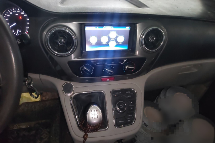 江淮瑞风 瑞风M3 2016款 宜家版 1.6L 豪华智能型局部细节16