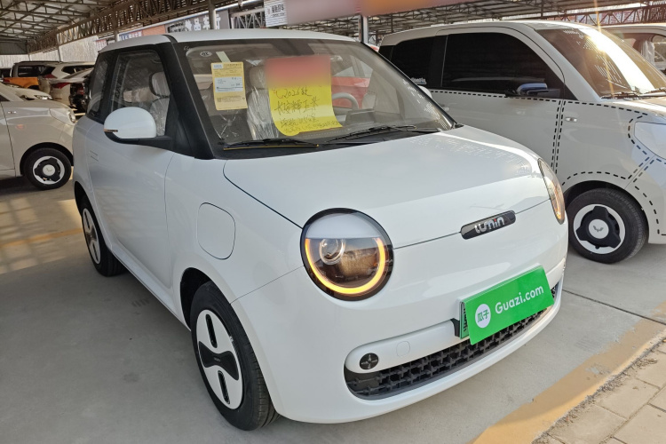 长安启源 长安Lumin 2026款 宝藏版 205km 酷爱米 宁德车身外观3