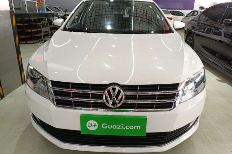 大众 朗行 2013款 1.6L 自动舒适型车身外观2