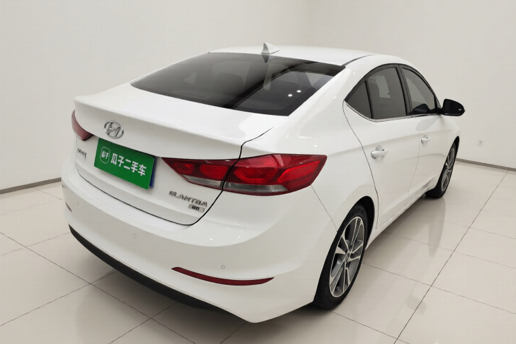 现代 领动 2016款 1.6L 自动智炫·精英型车身外观7