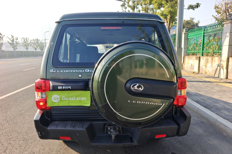 猎豹汽车 猎豹Q6 2015款 2.4L 手动两驱精英型车身外观6