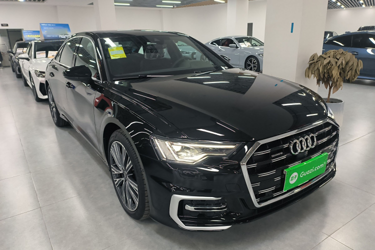 奥迪A6L 2026款 45 TFSI quattro 臻选动感型车身外观3