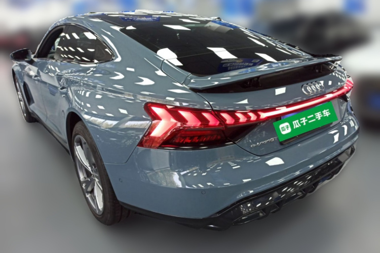 奥迪e-tron GT 2023款 基本型车身外观5