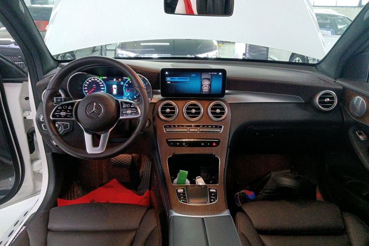 奔驰GLC 2021款 GLC 300 L 4MATIC 动感型中控内饰12