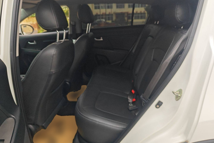 起亚 智跑 2016款 2.0L 自动两驱版GL中控内饰21