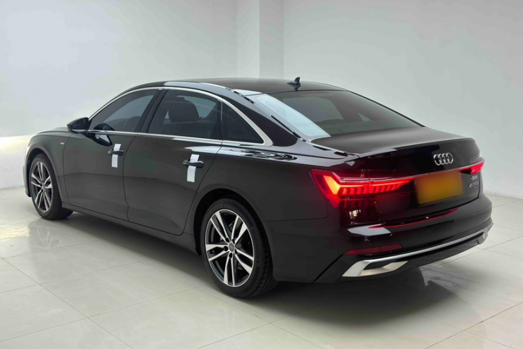 奥迪A6L 2021款 40 TFSI 豪华动感型车身外观6001