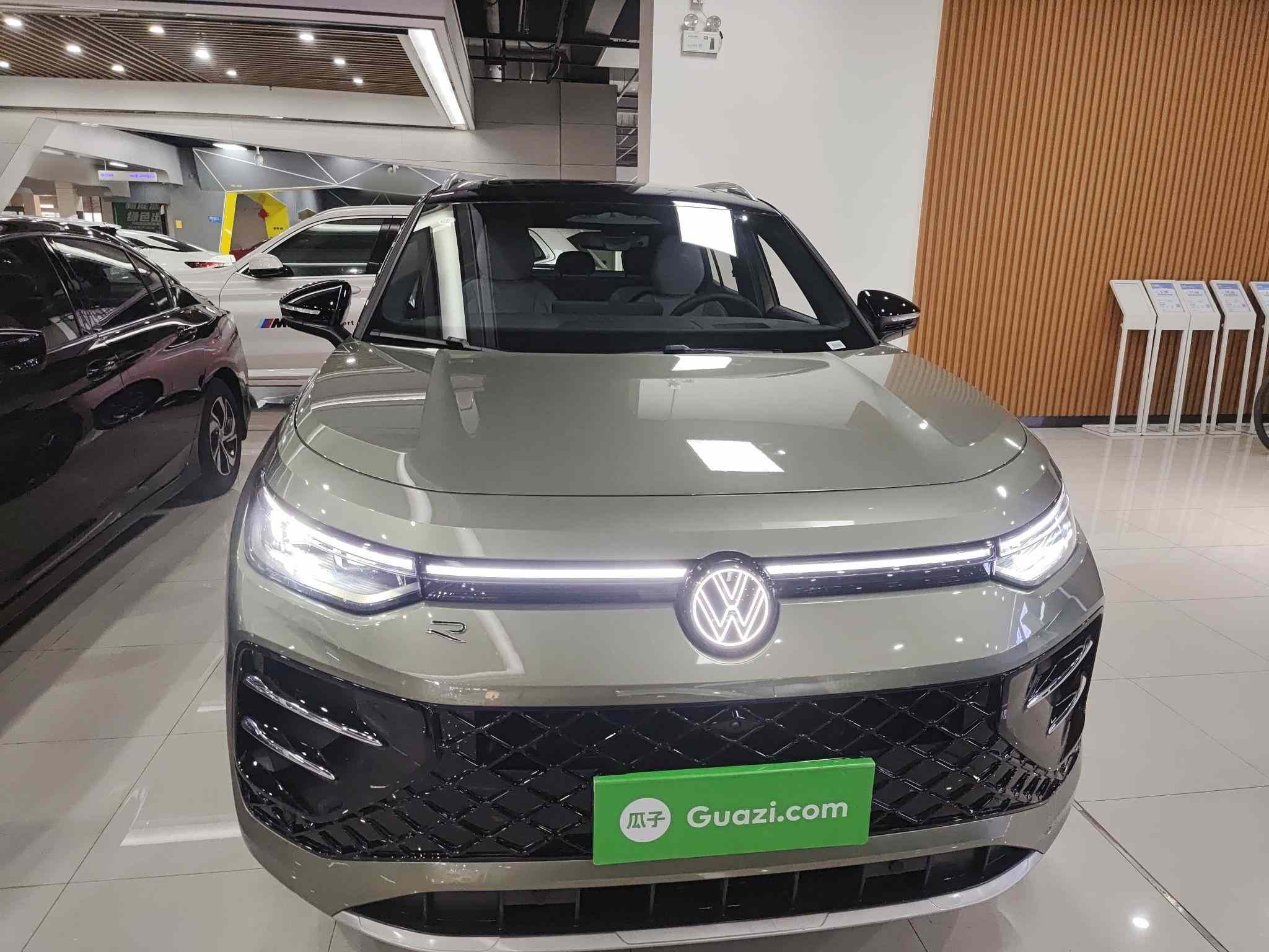 大众 2025款 探岳L 380TSI 四驱豪华Easy包(1)