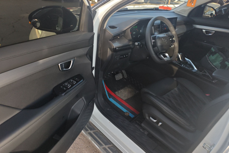 五菱汽车 五菱星辰 2022款 2.0L DHT电速款中控内饰20