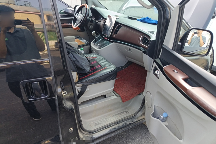 江汽集团 瑞风M5 2021款 2.0T 柴油手动版 国VI局部细节9005