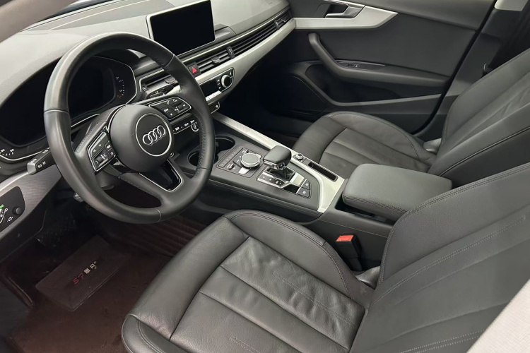 奥迪A5 2019款 Sportback 45 TFSI 时尚型中控内饰7005