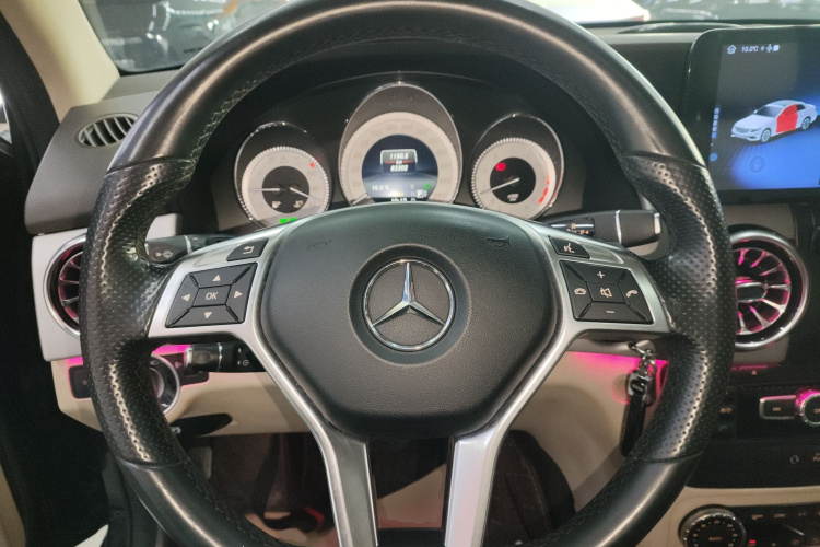 奔驰GLK级 2015款 GLK 260 4MATIC 动感型 极致版局部细节13