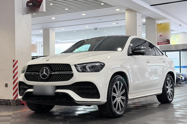 奔驰GLE轿跑 2020款 GLE 350 4MATIC 轿跑SUV 豪华型车身外观1