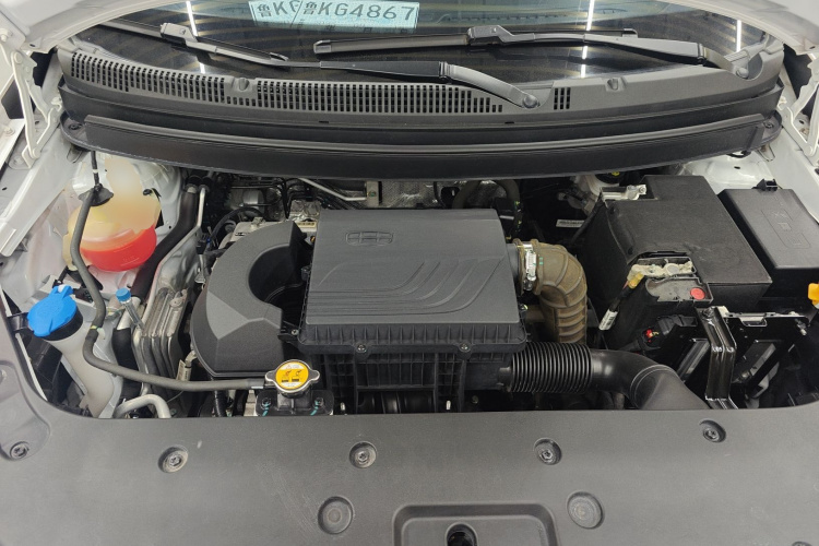 吉利汽车 远景X3 2021款 PRO 1.5L 手动精英型机舱底盘24