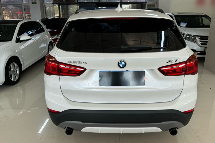 宝马X1 2018款 xDrive20Li 尊享型车身外观6003