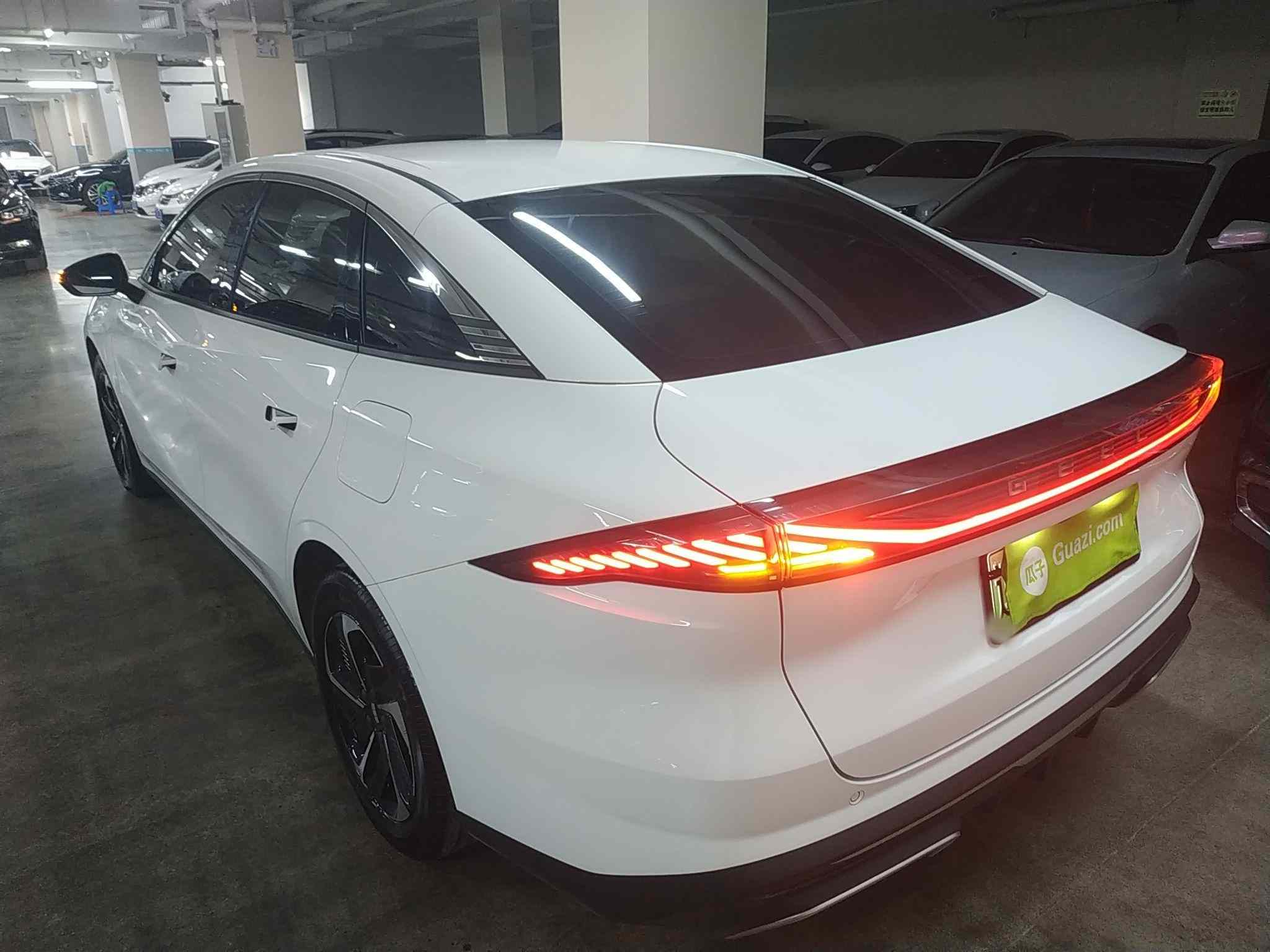 吉利银河 银河L6 2023款 125km PLUS(3)
