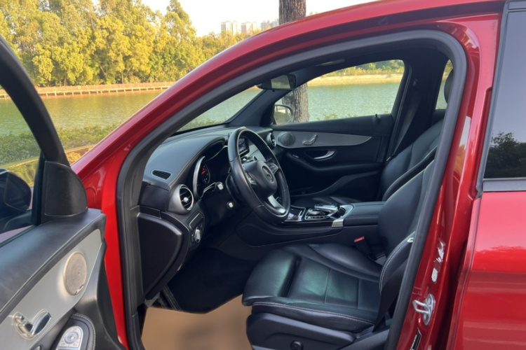 奔驰GLC轿跑 2017款 GLC 200 4MATIC 轿跑SUV局部细节19