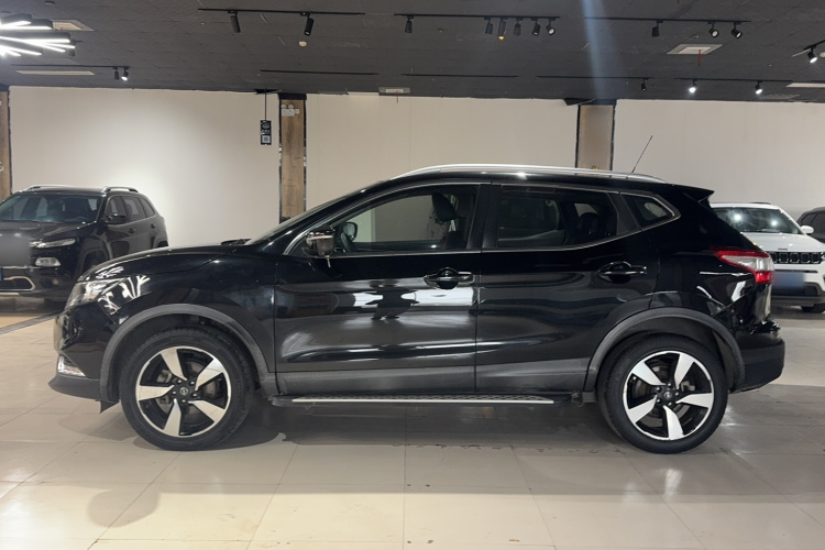 日产 逍客 2016款 2.0L CVT豪华版车身外观6006