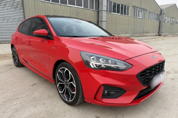 福特 福克斯 2020款 两厢 EcoBoost 180 自动ST Line车身外观6002