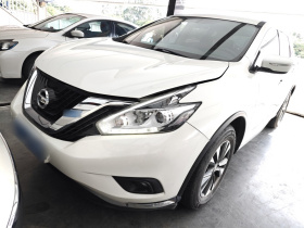 日产 楼兰 2021款 2.5L XE 两驱精英版