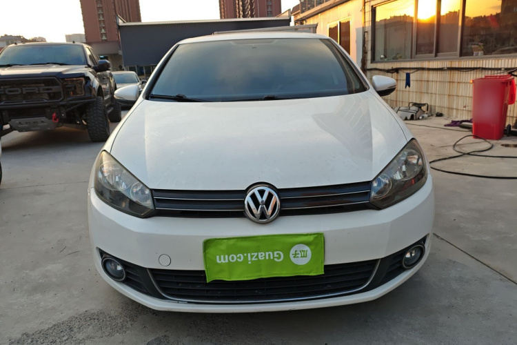 大众 高尔夫 2012款 1.6 自动舒适型车身外观2