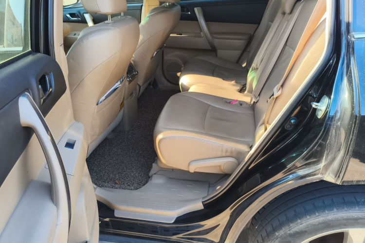 丰田 汉兰达 2012款 2.7L 两驱7座豪华版中控内饰21