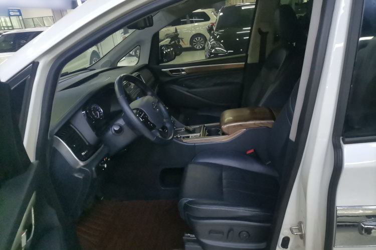 广汽传祺 传祺M8 2019款 320T 至尊版中控内饰19