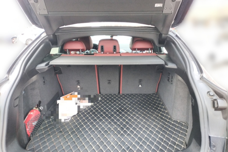 宝马X4 2020款 xDrive25i M运动套装中控内饰23