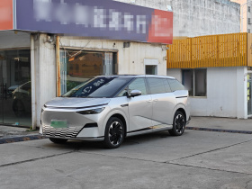 小鹏X9 2024款 702超长续航Max