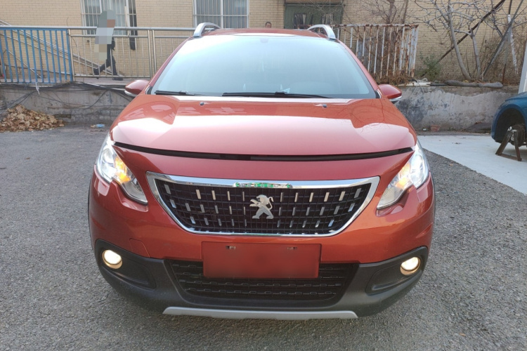 标致2008 2018款 1.6L 自动潮流版车身外观2