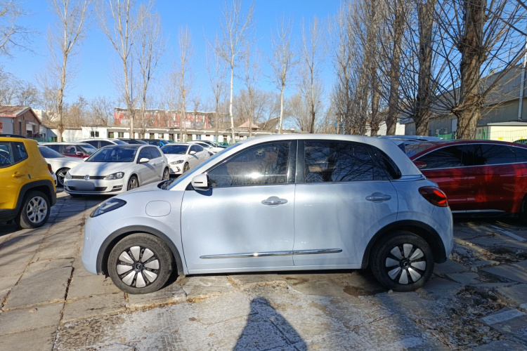 五菱汽车 五菱缤果 2023款 410km 灵犀尊享款车身外观4