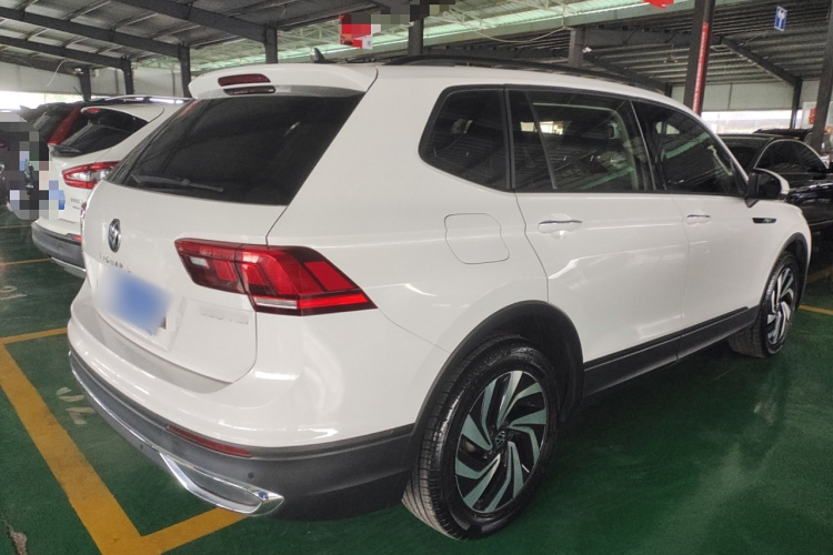 大众 途观L 2022款 330TSI 自动两驱舒享版车身外观6003