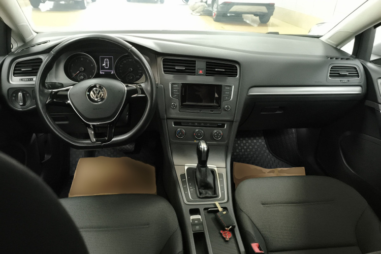 大众 高尔夫 2016款 230TSI 自动舒适型中控内饰12