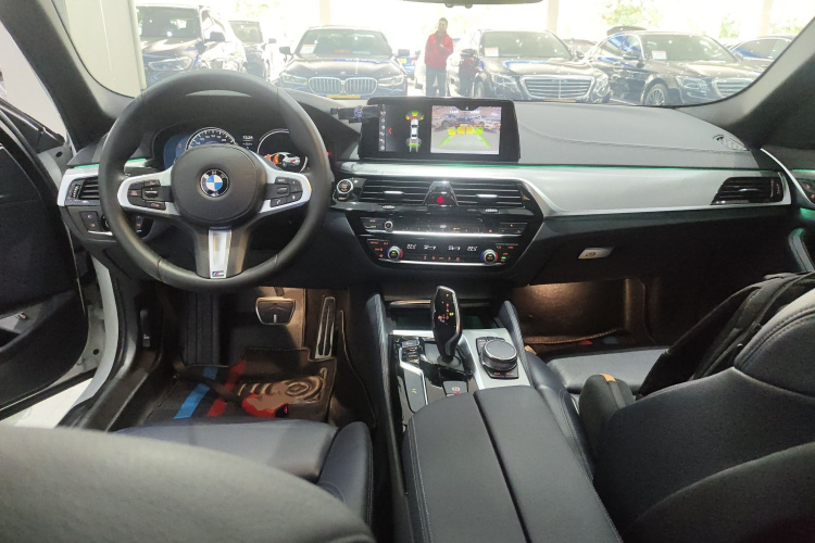 宝马5系(进口) 2018款 525i M运动套装中控内饰12