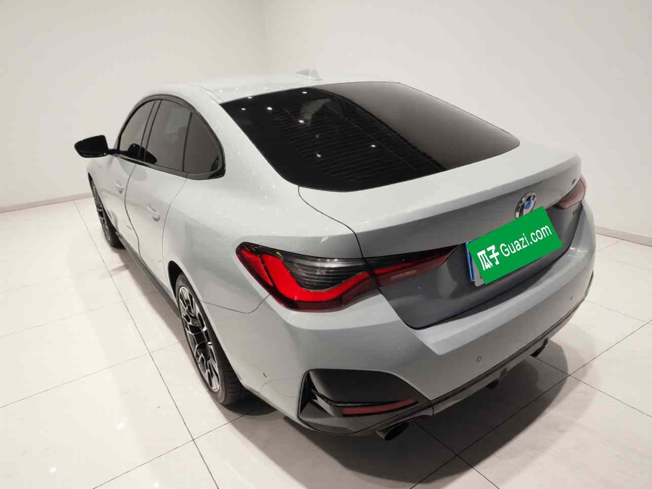 宝马4系 2024款 430i Gran Coupe M运动曜夜套装(3)