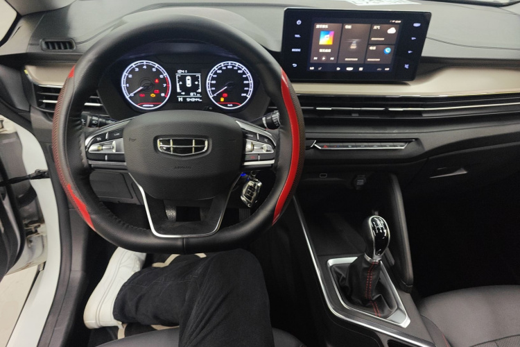 吉利汽车 远景X3 2021款 PRO 1.5L 手动精英型中控内饰12