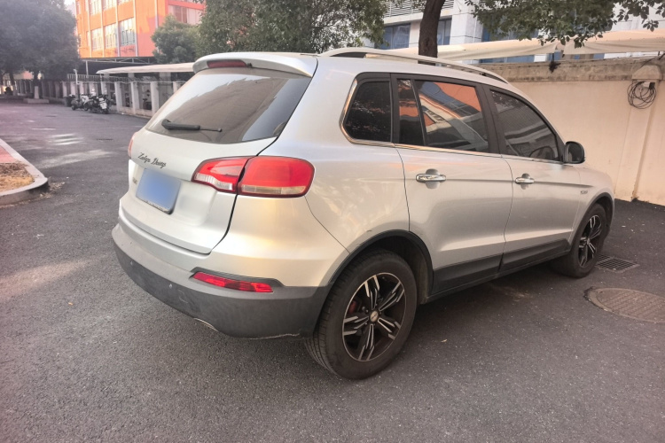 众泰 大迈X5 2017款 升级版 1.5T CVT知县型车身外观6004