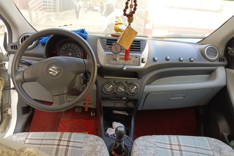 铃木 奥拓 2013款 改款 1.0L 手动舒适型中控内饰7002