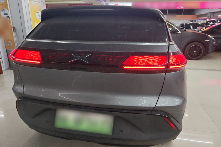 小鹏G3 2020款 460i 智享版车身外观6