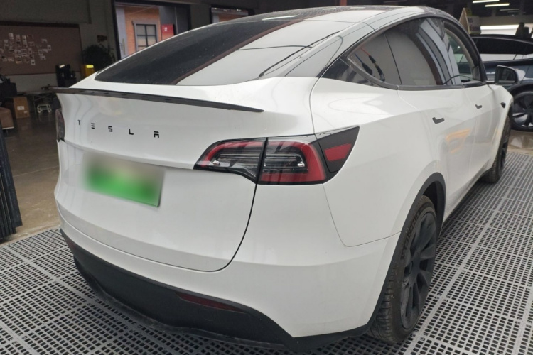 特斯拉 Model Y 2022款 改款 后轮驱动版车身外观6005