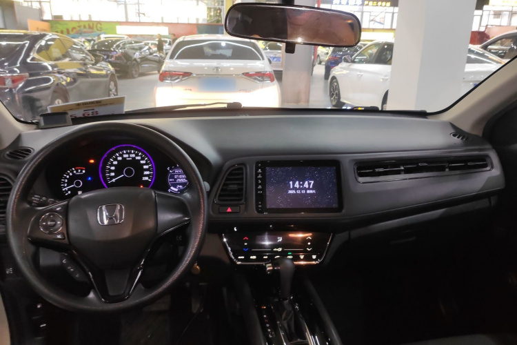 本田 缤智 2019款 220 TURBO CVT精英版 国VI中控内饰12