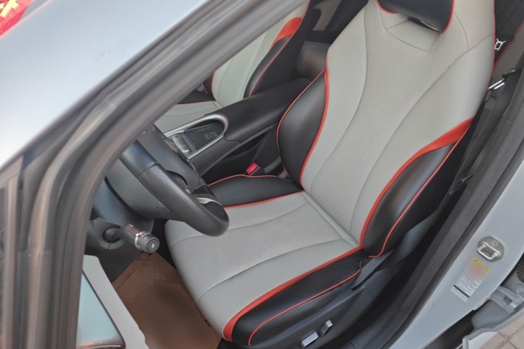 比亚迪 海豚 2021款 405km 时尚版中控内饰19