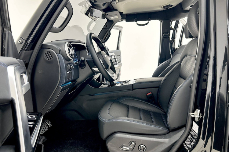 北京BJ40 2020款 2.0T 自动四驱城市猎人版侠客型中控内饰7006