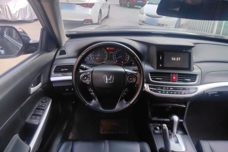 本田 歌诗图 2016款 2.4L 豪华版中控内饰7001