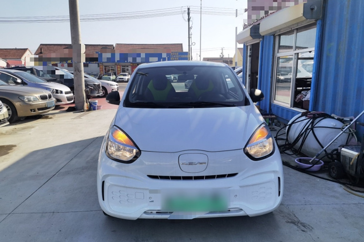 荣威 科莱威CLEVER 2021款 302km全能版车身外观2