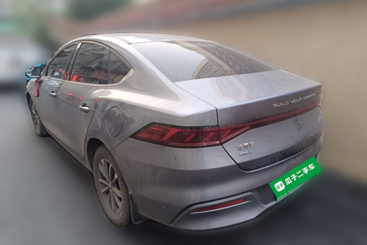 比亚迪 秦PLUS 2024款 荣耀版 DM-i 55KM领先型车身外观5